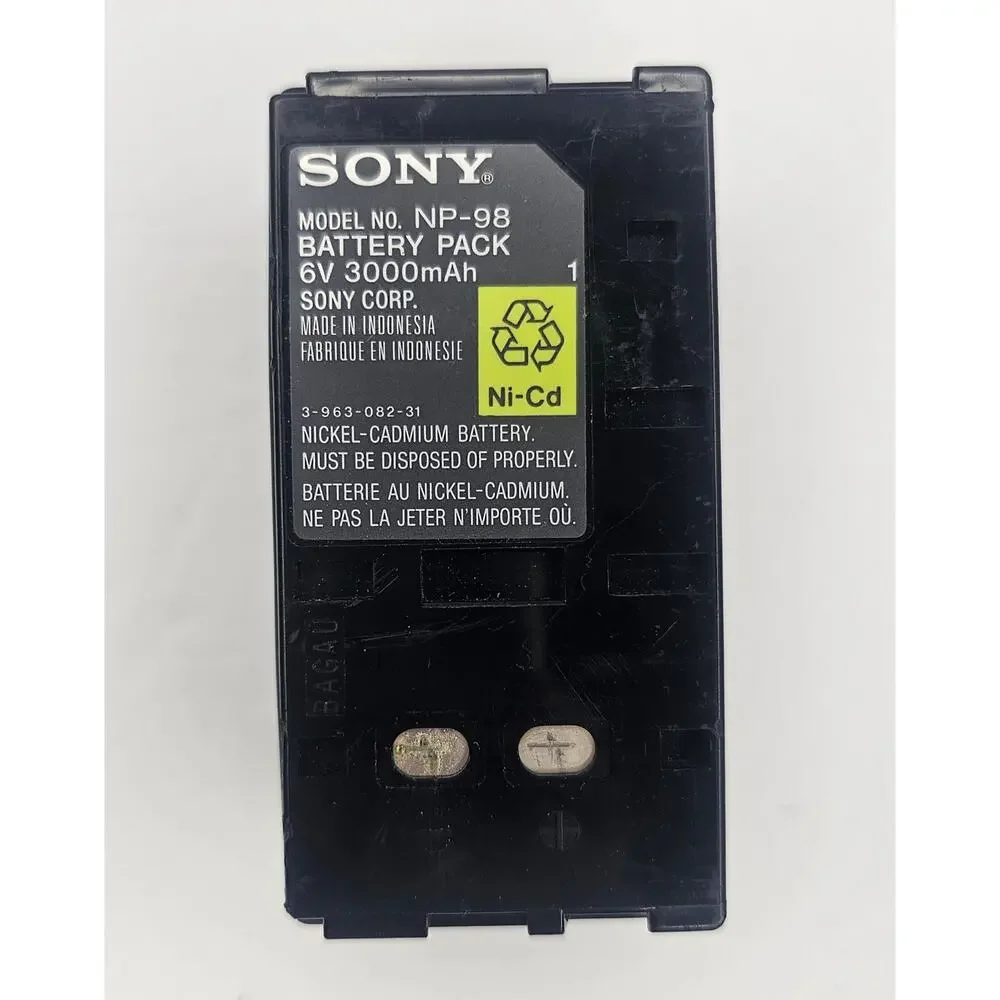SONY Handycam CCD-TRV52 Vision Steady Shot 8 Camcorder 30x Digital Zoom Untested